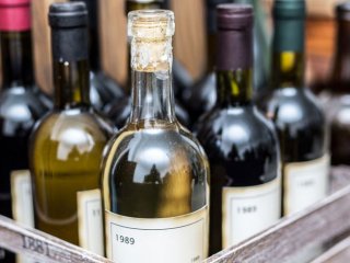 Choisissez ici votre caisse à vin en carton adaptée pour vos bouteilles